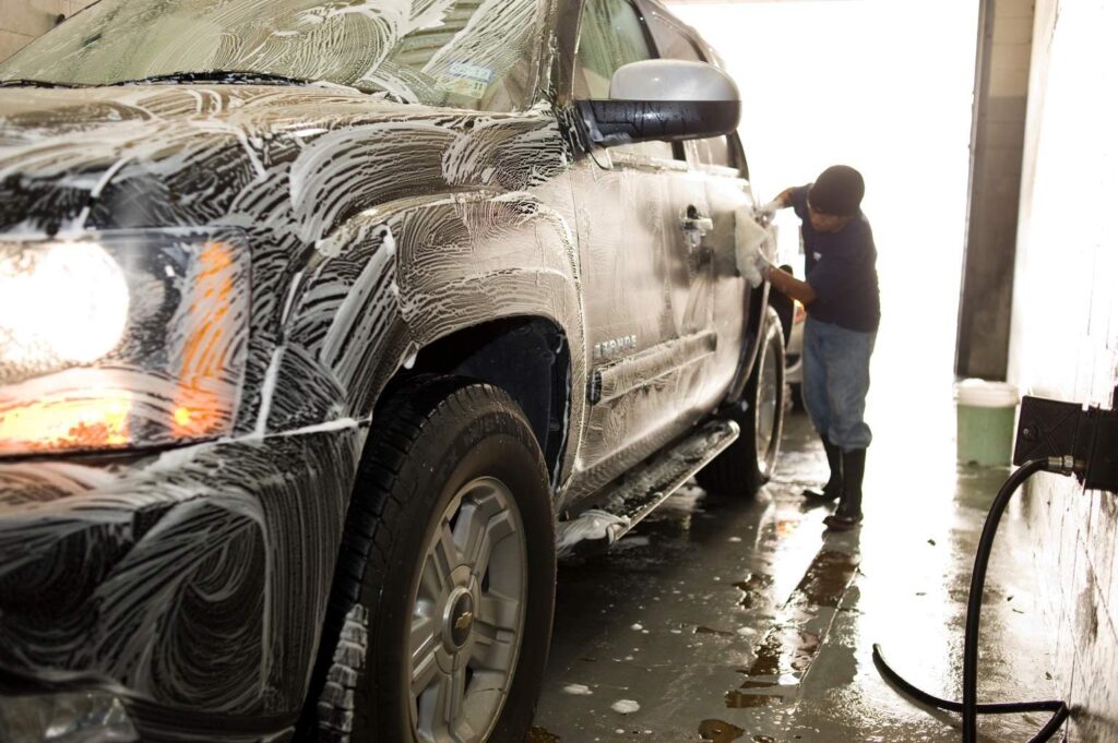 car-service-washing-car