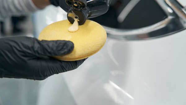 auto-wax-applied-to-sponge